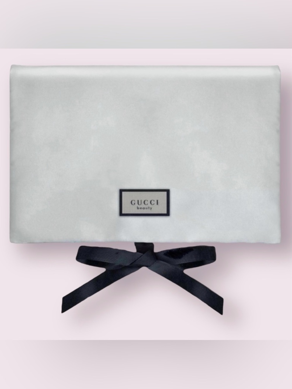 Pearlescent Gucci Beauty (Flap-Top) Cosmetic-Makeup Bag/Pouch